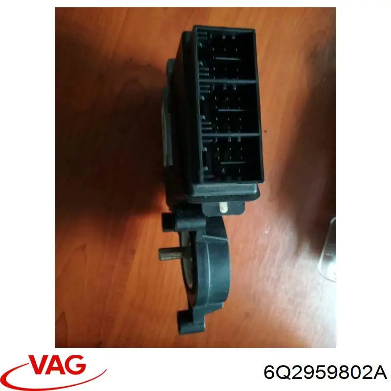 Мотор стеклоподъемника водительской двери VAG 6Q2959802A цена, от 62.05 USD