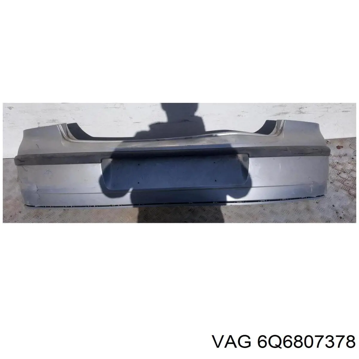 Направляющая заднего бампера правая VAG 6Q6807378 цена, от 14.11 USD