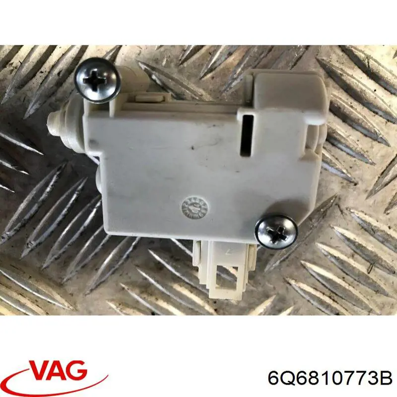 Мотор-привод открытия лючка бака Vika 88101586501 цена, от 13.73 USD