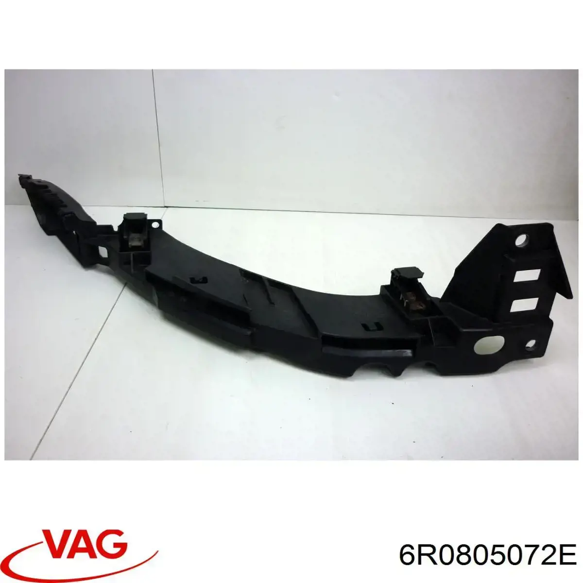 Купить 6R0805072E VAG Кронштейн (адаптер) крепления фары передней правой