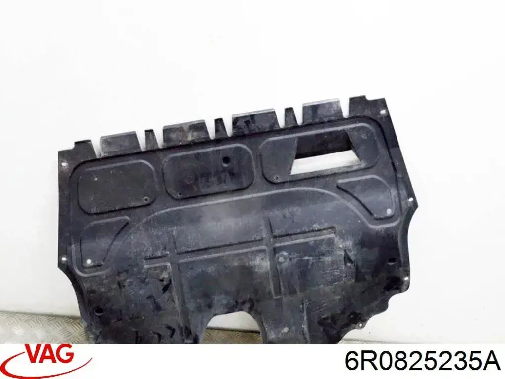 Защита моторного отсека VAG 6R0825235A цена, от 19.64 USD