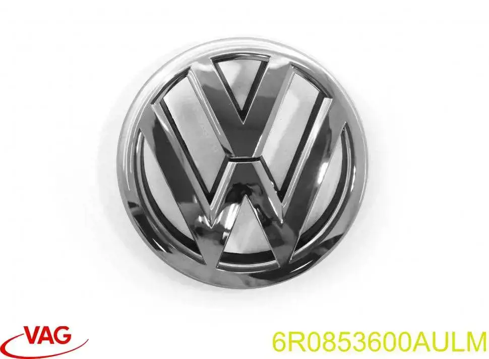 Эмблема решетки радиатора на Volkswagen Polo V 