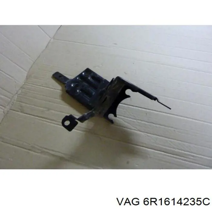  VAG 6R1614235C цена, от 19.77 USD