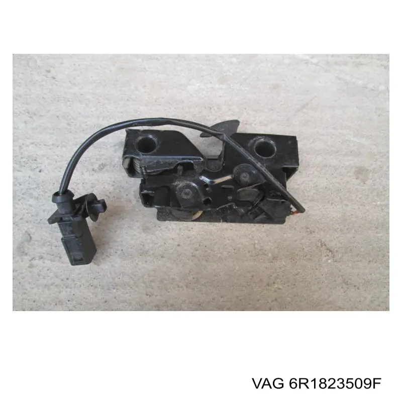 Купить 6R1823509A VAG Замок капота