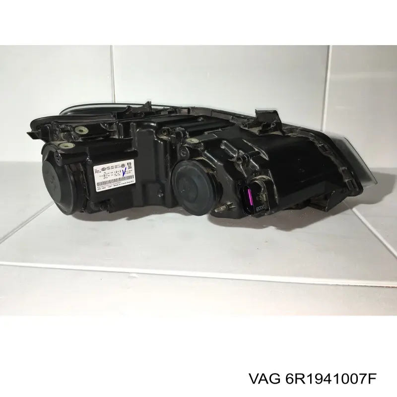 Фара левая VAG 6R1941007F цена, от 96.75 USD