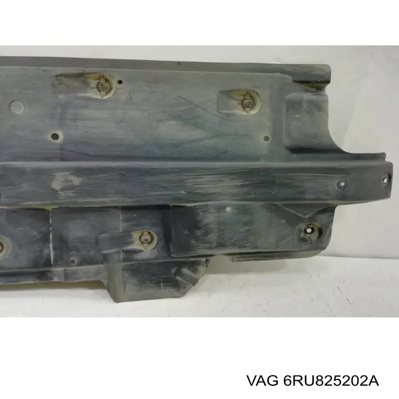 Купить 6RU825202A VAG Защита днища передняя правая