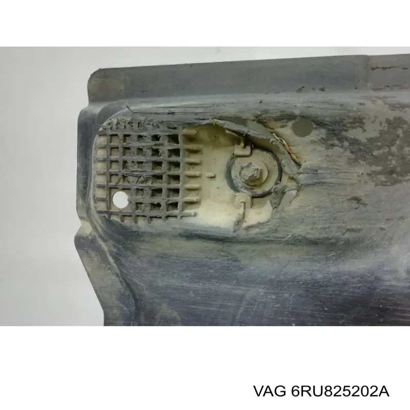 Защита днища передняя правая VAG 6RU825202A цена, от 5.64 USD