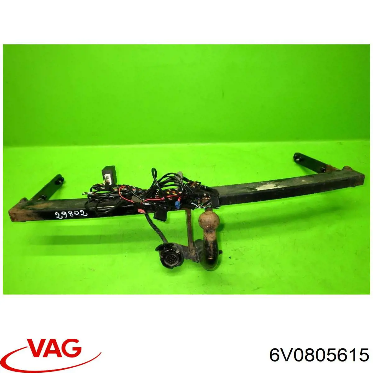 Крюк буксировочный VAG 6V0805615 цена, от 19.00 USD