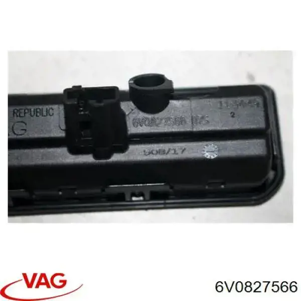 Кнопка привода замка крышки багажника (двери 3/5-й (ляды) на Volkswagen Jetta VII 