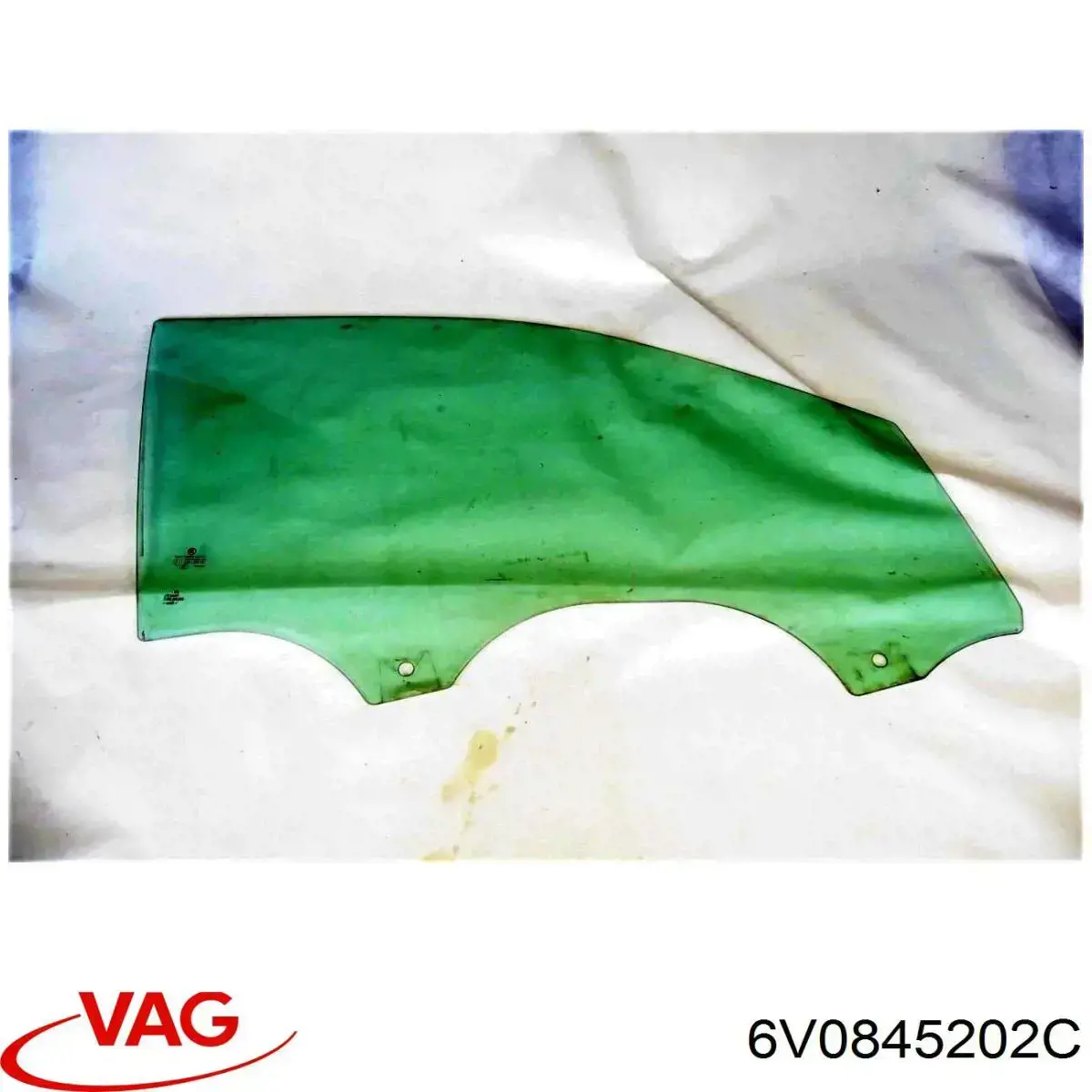 6V0845202C VAG Стекло передней двери, правой