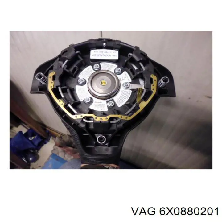 Airbag в мультируль VAG 6X0880201 цена, от 25.40 USD