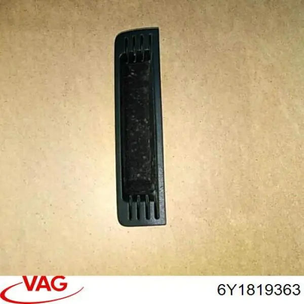  VAG 6Y1819363