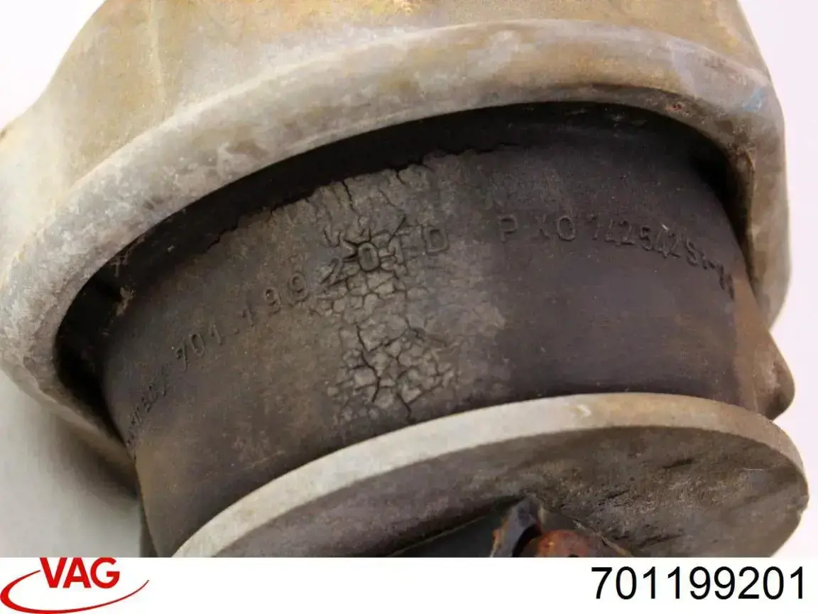 Подушка (опора) двигателя, левая/правая VAG 701199201 цена, от 23.44 USD