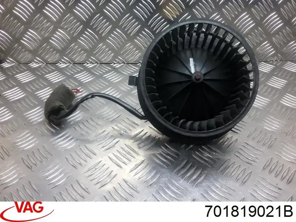 701819021B VAG Электромотор печки