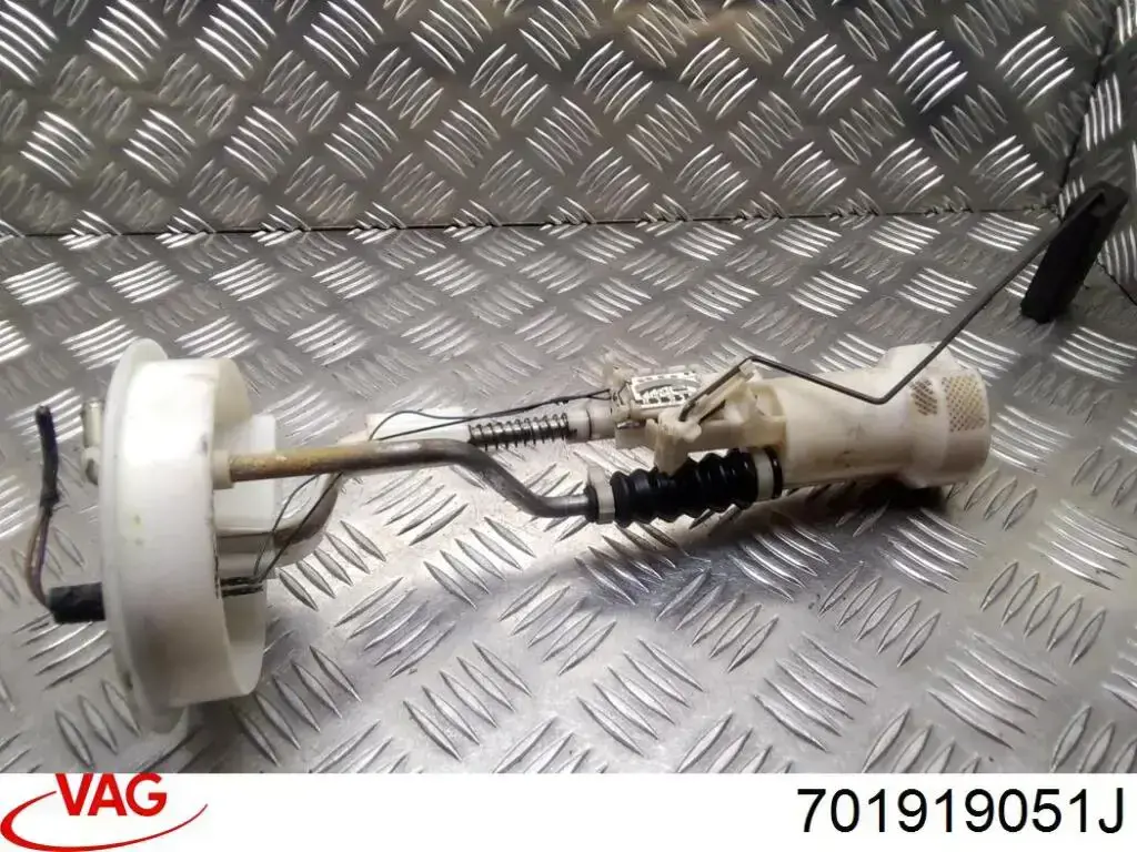 701919051J VAG Bomba de gasolina original y equivalente
