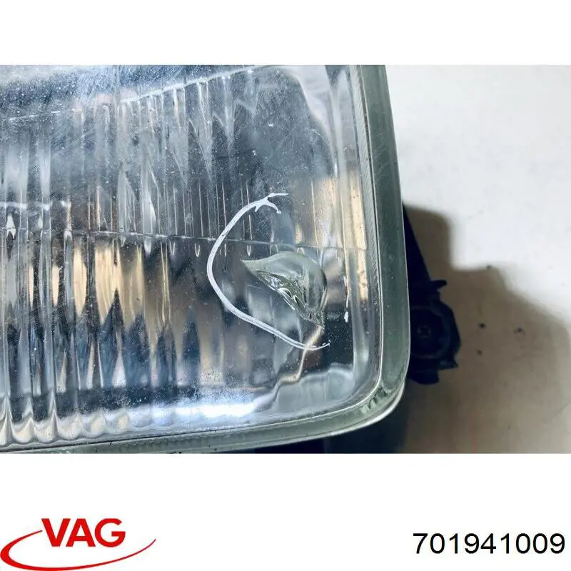 701941009 VAG luz esquerda