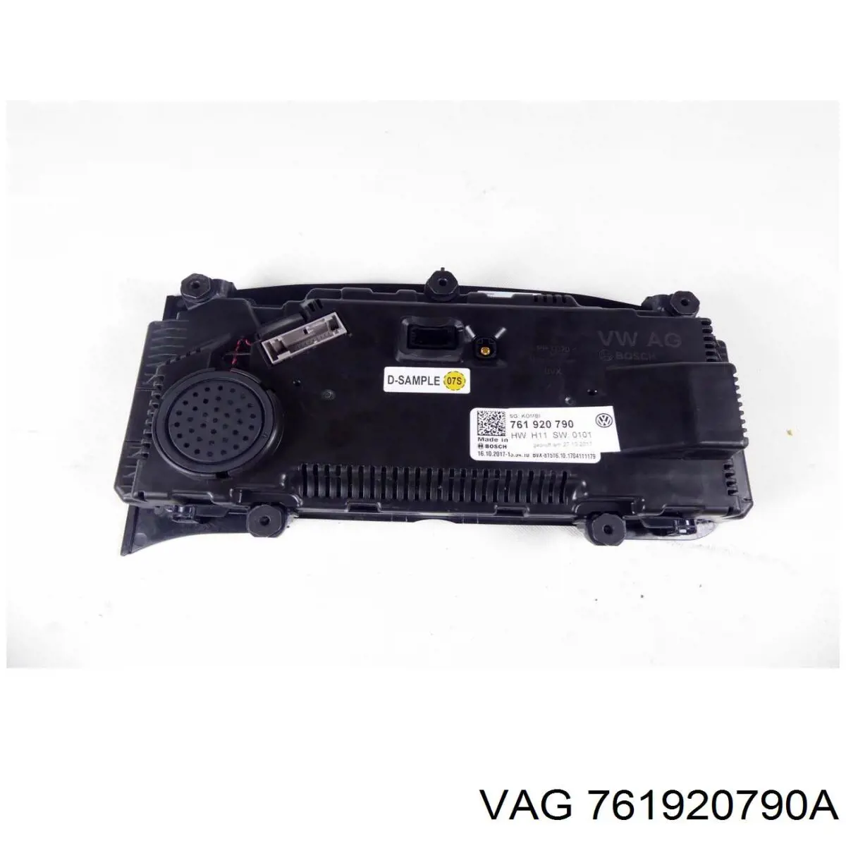 761920790A VAG Щиток приборов