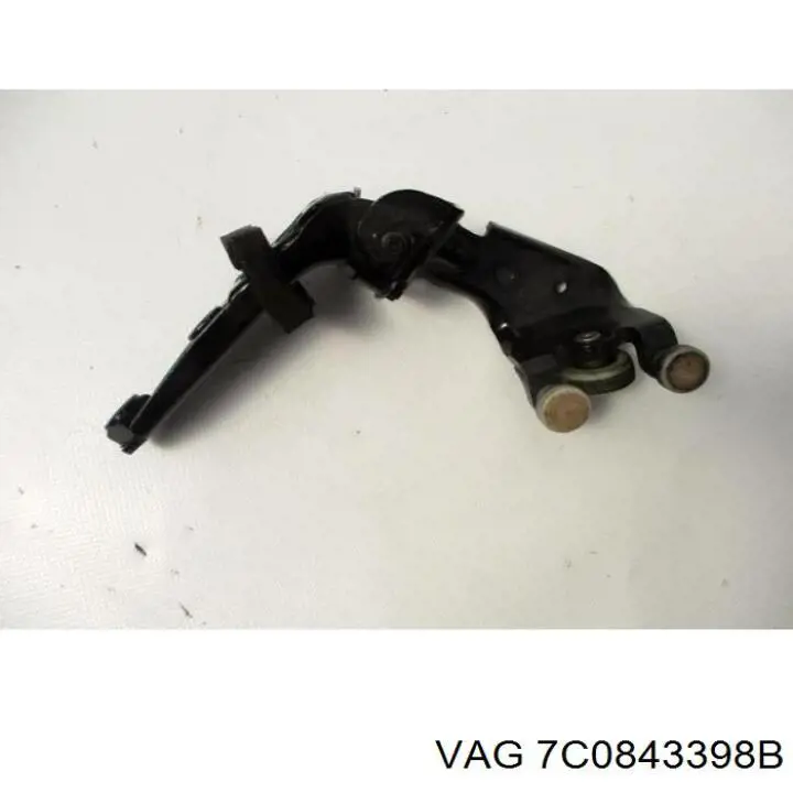 Ролик двери боковой/сдвижной, правый нижний VAG 7C0843398B цена, от 35.40 USD