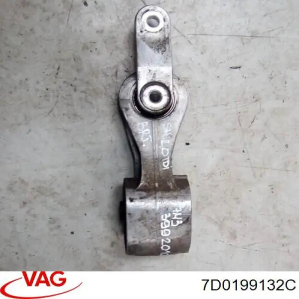 Купить 7D0199132C VAG Правая опора двигателя
