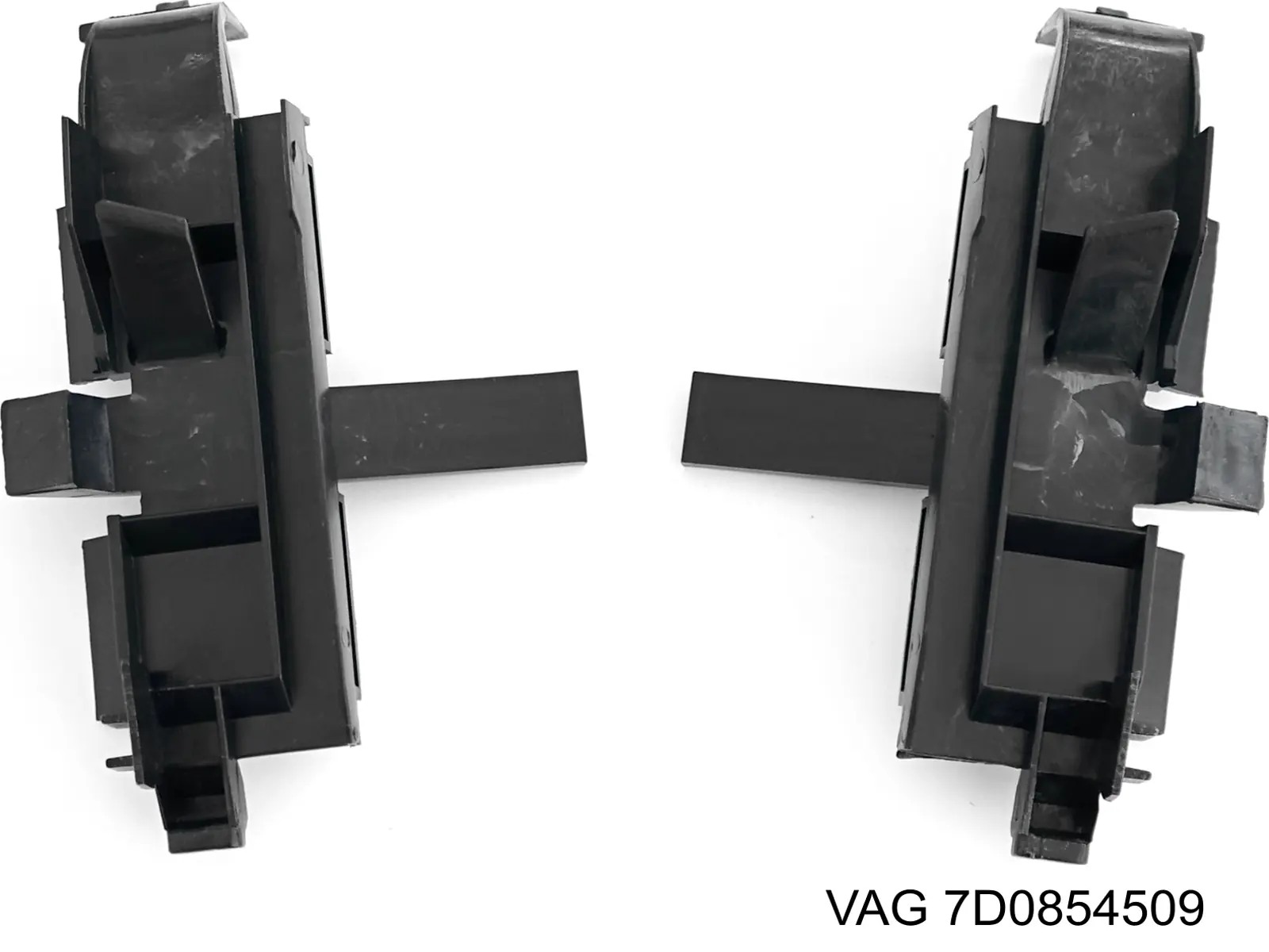 Купить 7D0854509 VAG Кронштейн решетки радиатора