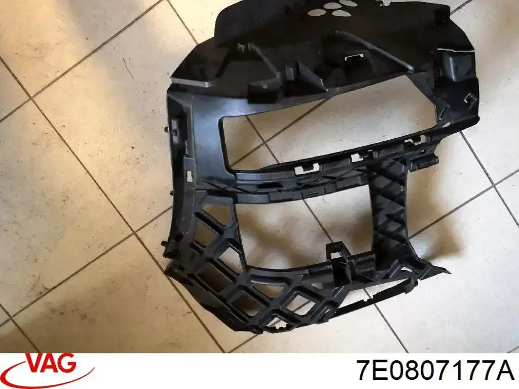 Кронштейн крепления бампера переднего левый FPS FP7441931 цена, от 23.98 USD