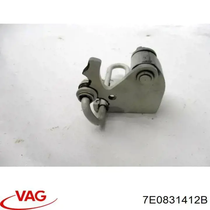 Петля двери передней правой 7E0831412B VAG