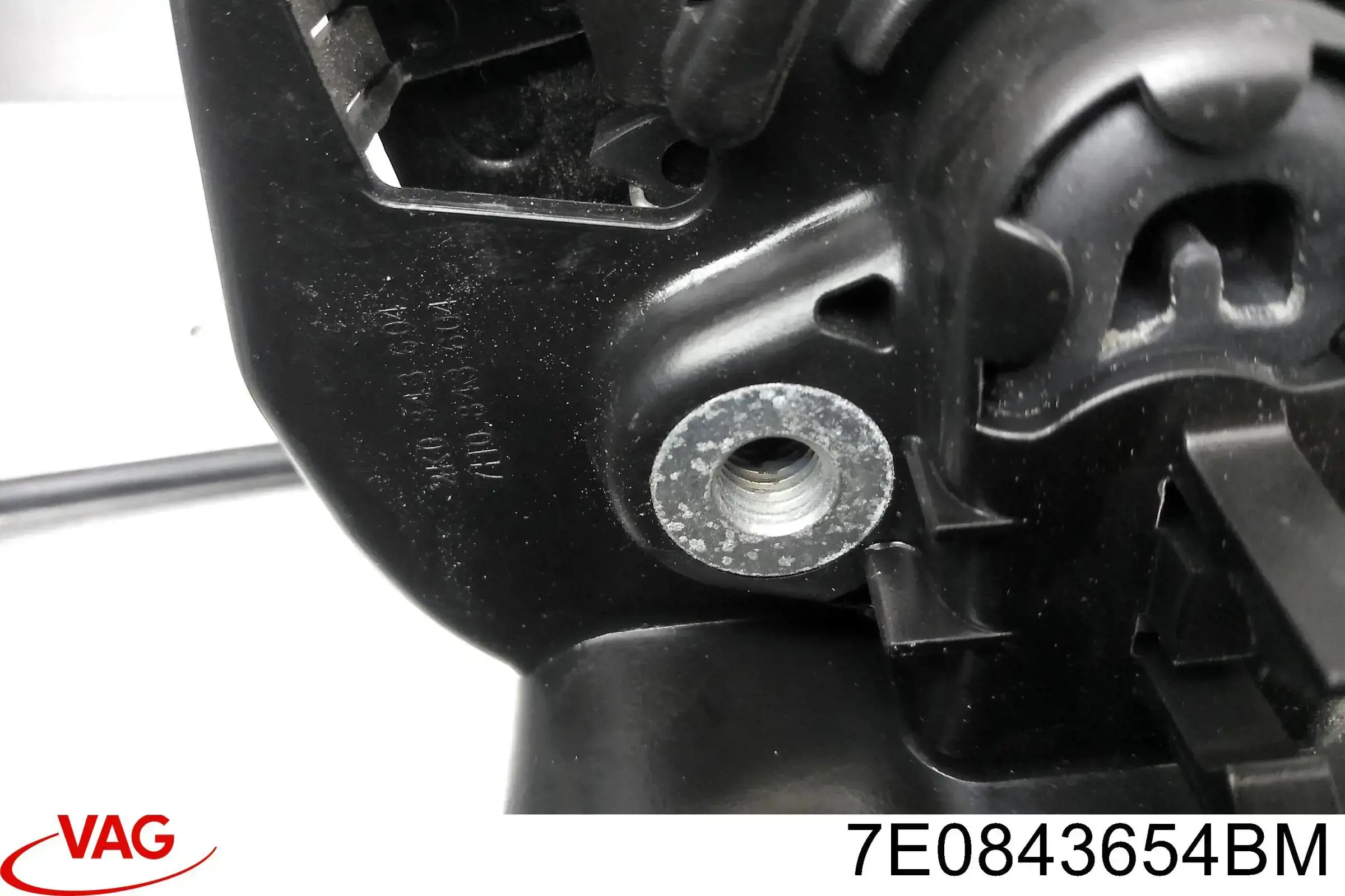 Замок двери боковой сдвижной правой 7E0843654BM VAG