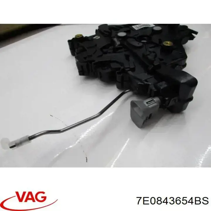 Замок двери боковой сдвижной правой VAG 7H0843654Q