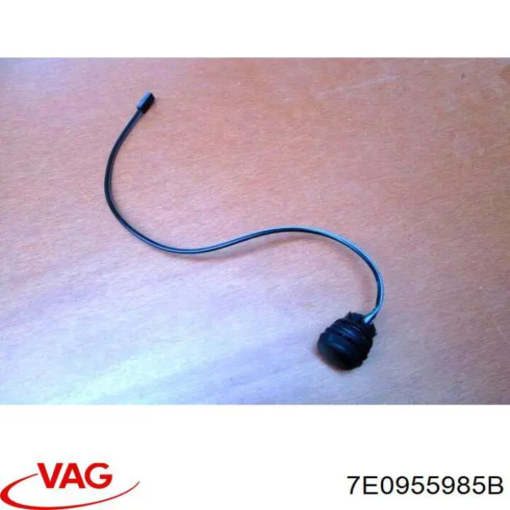 Форсунка омывателя лобового стекла VAG 7E0955985B