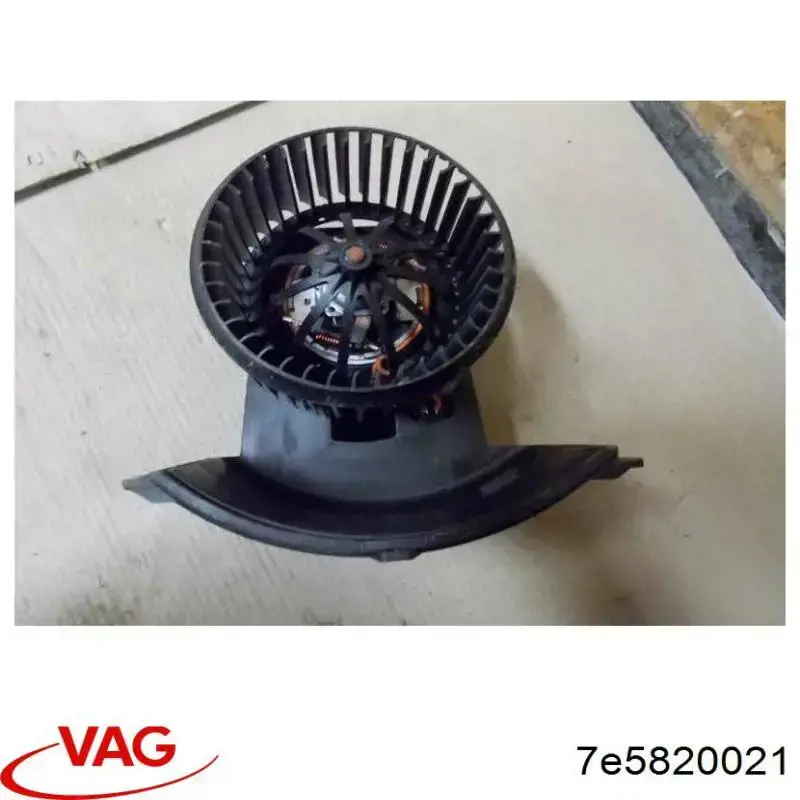 Мотор вентилятора печки (отопителя салона) VAG 7E5820021