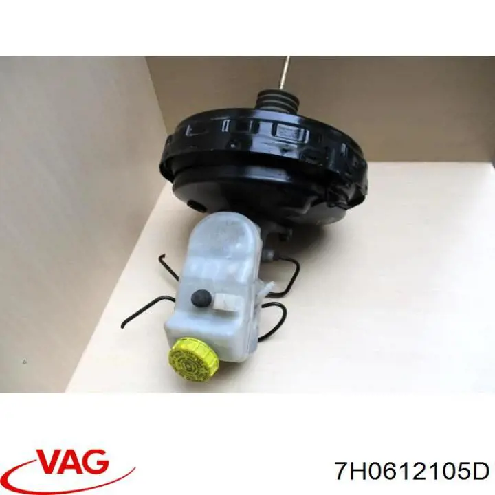 Усилитель тормоза вакуумный на Volkswagen Transporter T5 7HB, 7HJ, 7EB, 7EJ