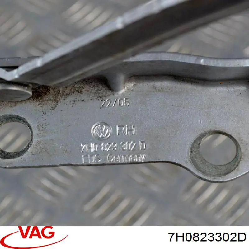 Петля капота, правая VAG 7H0823302D цена, от 12.67 USD