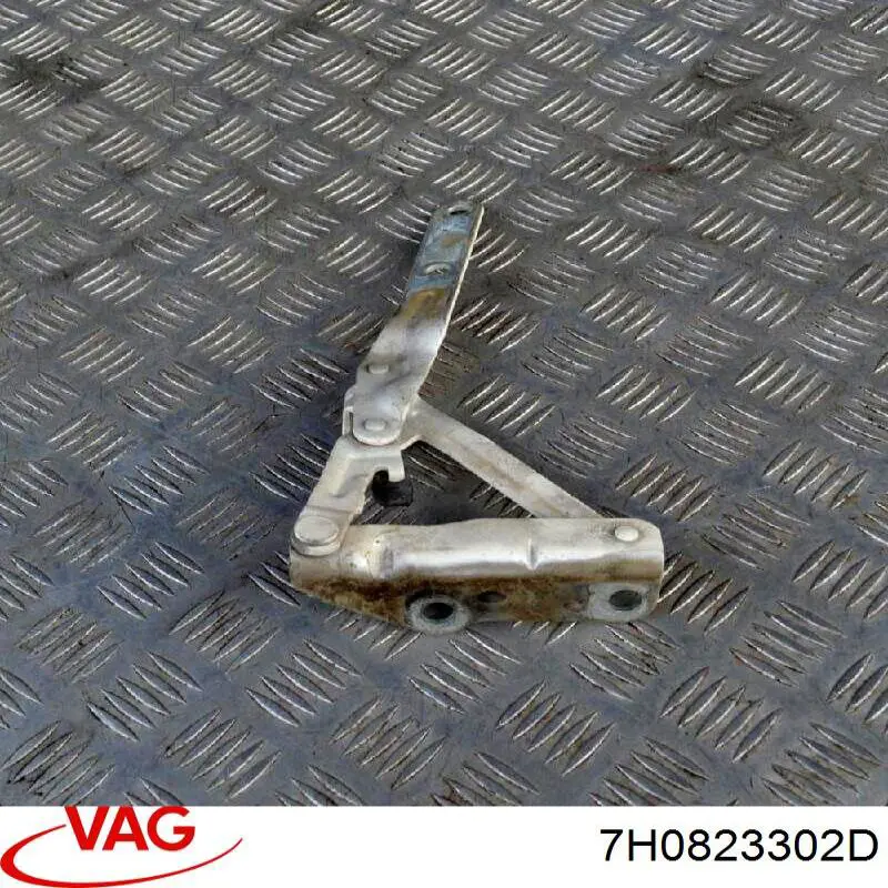 Купить 7H0823302D VAG Завеса капота правая