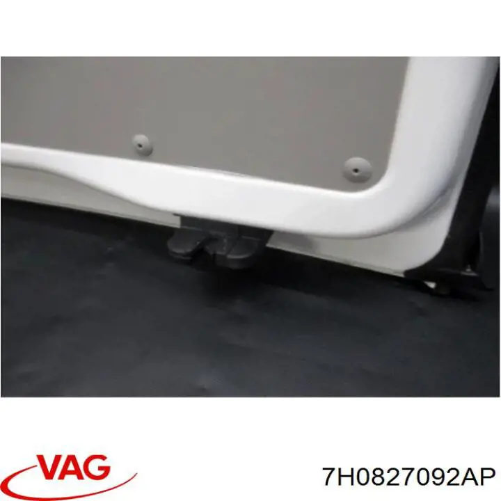 Дверь фургона задняя, распашная, правая VAG 7H0827092AP