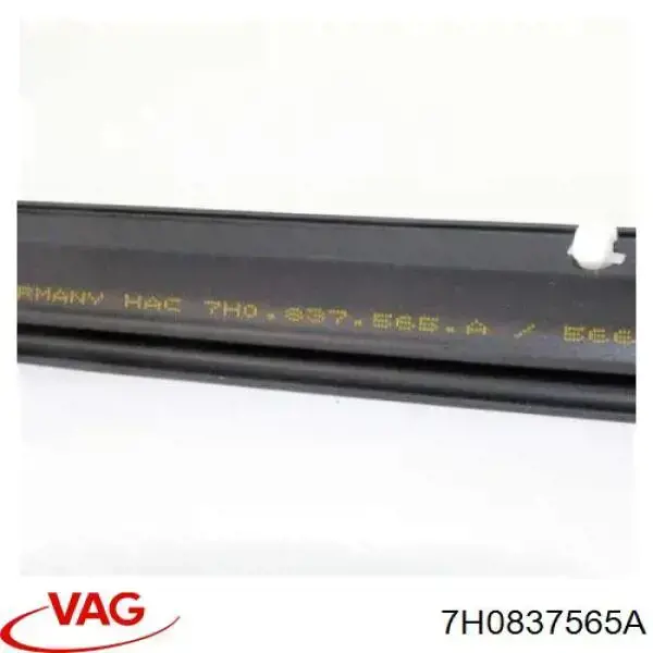 5703049568501DP 4max Уплотнитель двери передней левой (на двери)