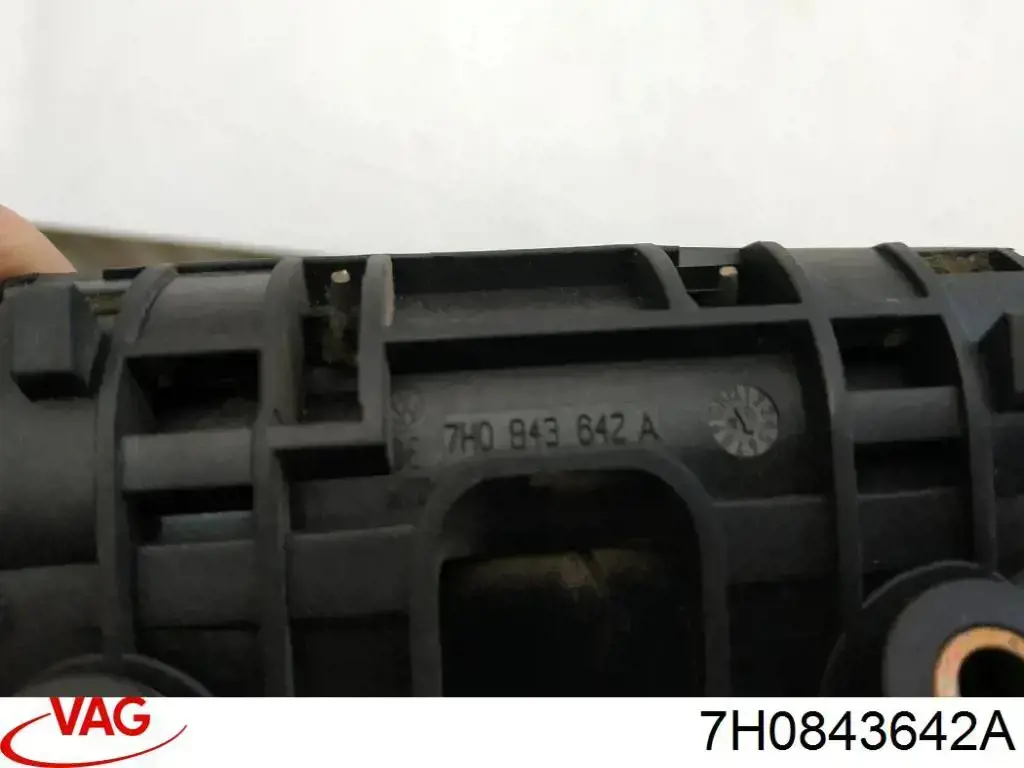 7E0843642B9B9 VAG ручка двери боковой (сдвижной внутренняя правая)