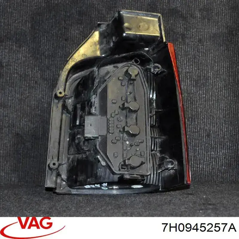 Плата заднего фонаря контактная VAG 7H0945257A цена, от 11.40 USD