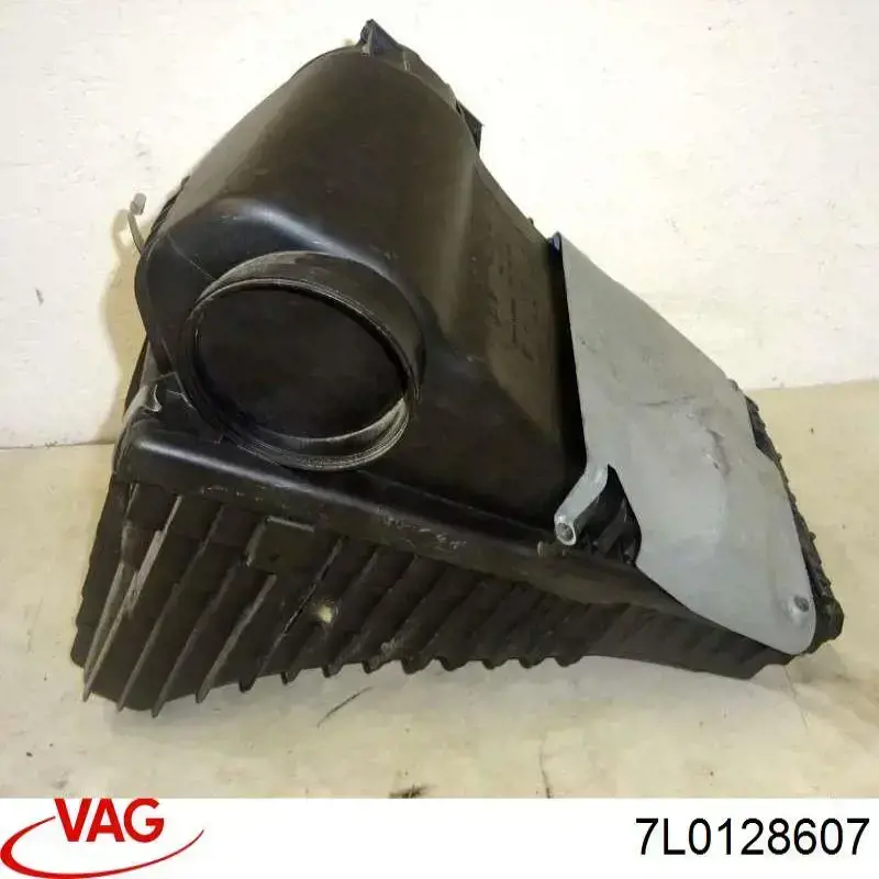 Корпус воздушного фильтра левый VAG 7L0128607 цена, от 48.53 USD