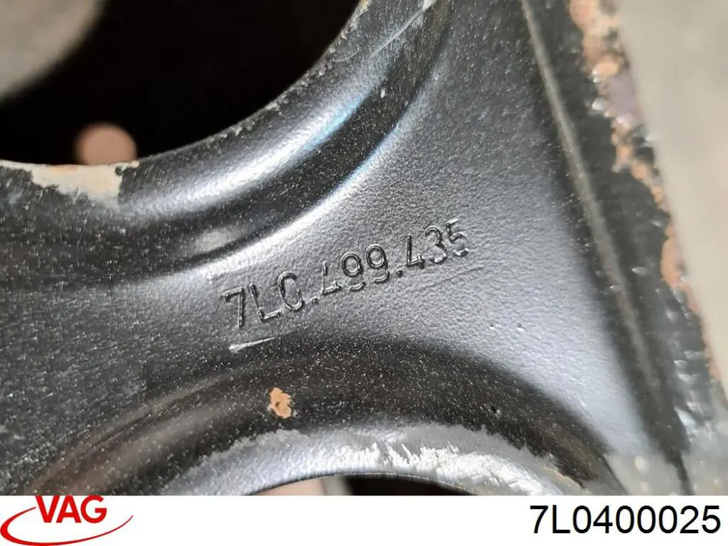 Купить 7L0499030N VAG Поперечина передней подвески