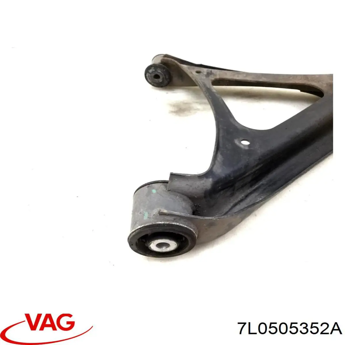 Купить 7L0505352A VAG Рычаг задней подвески нижний правый