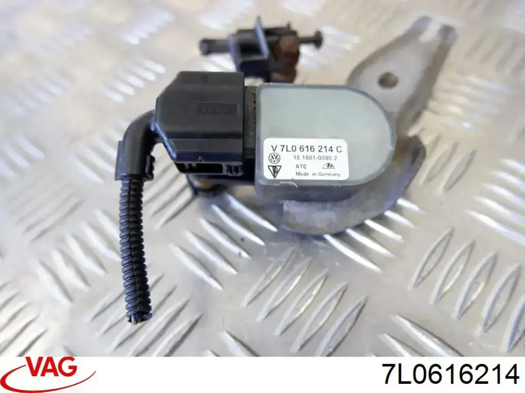 3M941052 AND Датчик уровня положения кузова передний правый