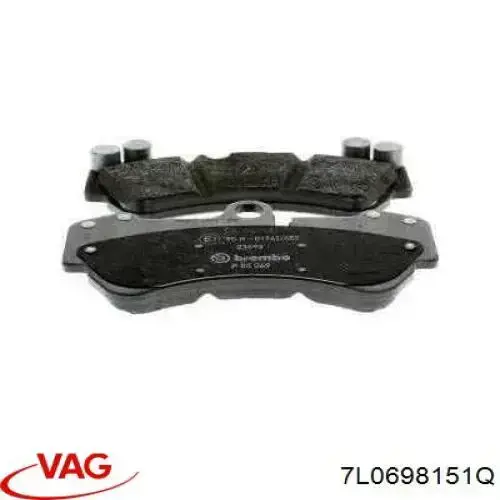 Передние тормозные колодки 7L0698151Q VAG