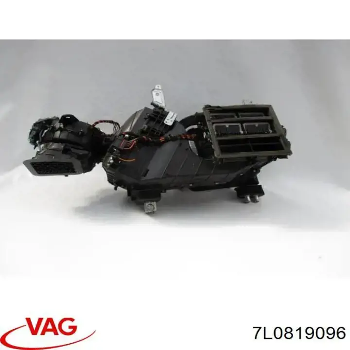 Оболочка радиатора кондиционера VAG 7L0819087F