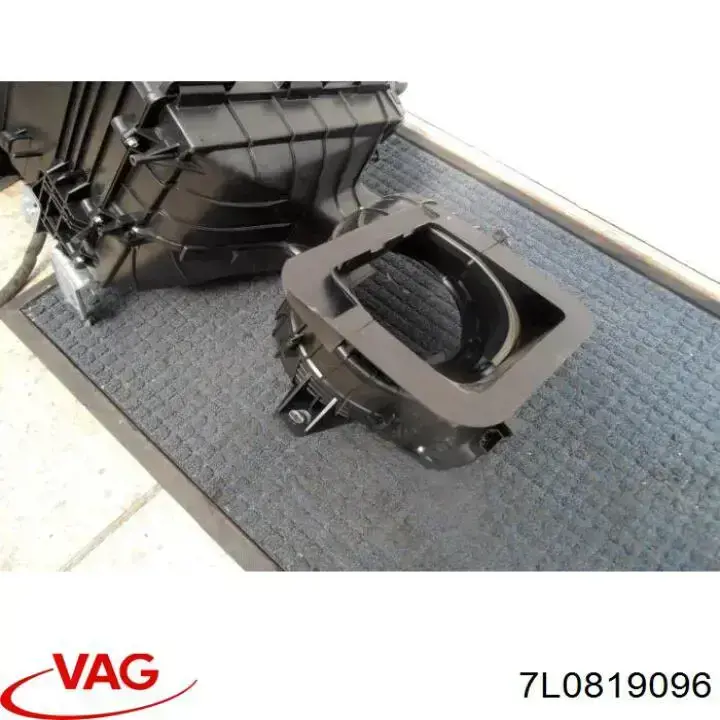 Корпус печки в сборе 7L0819096 VAG