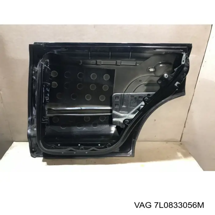 Дверь задняя правая 7L0833056 VAG