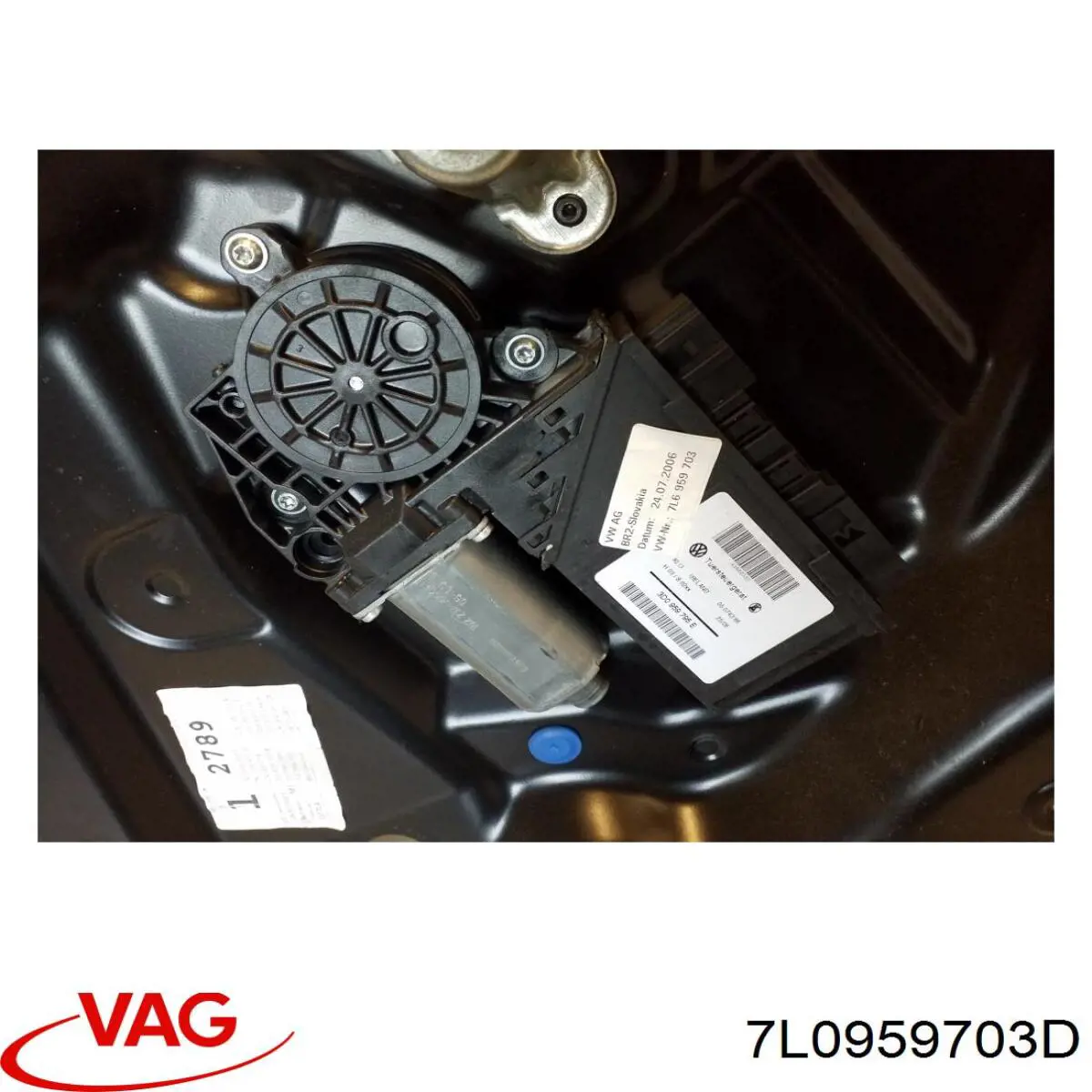 Моторчик стеклоподъемника двери задней, левой VAG 7L0959703D цена, от 12.67 USD