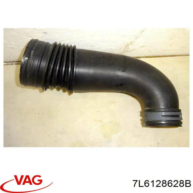 Купить 7L6128628B VAG Патрубок расходомера воздуха