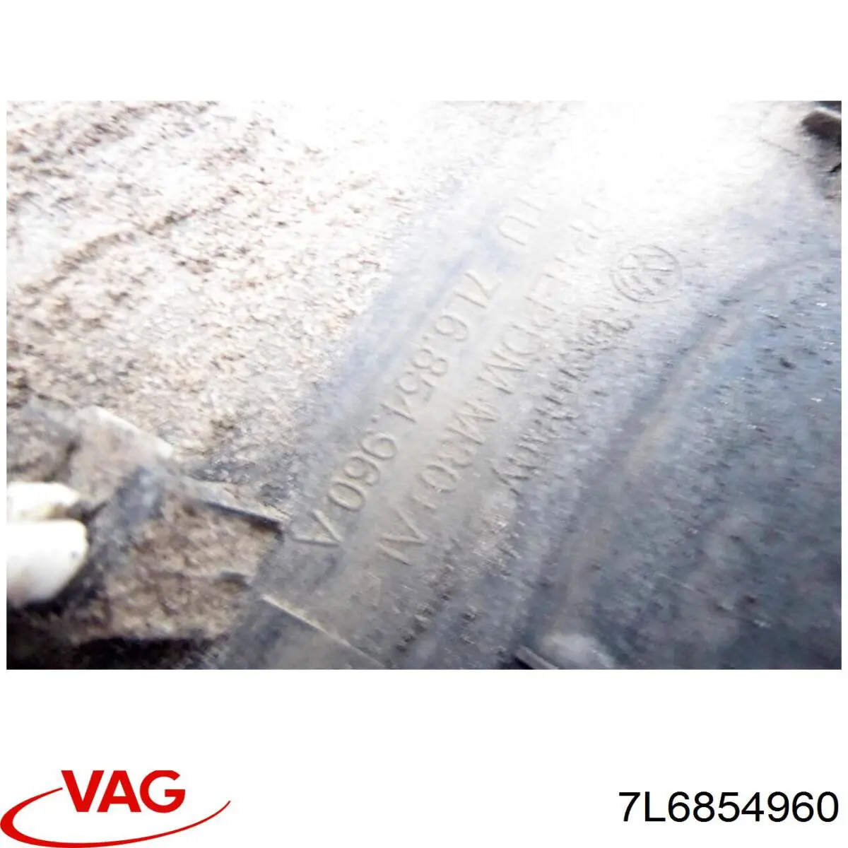 Молдинг крыла переднего правого 7L6854960 VAG