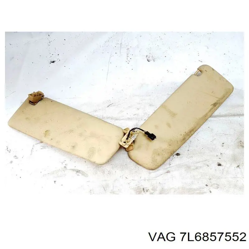 7L6857552 VAG Козырек противосолнечный