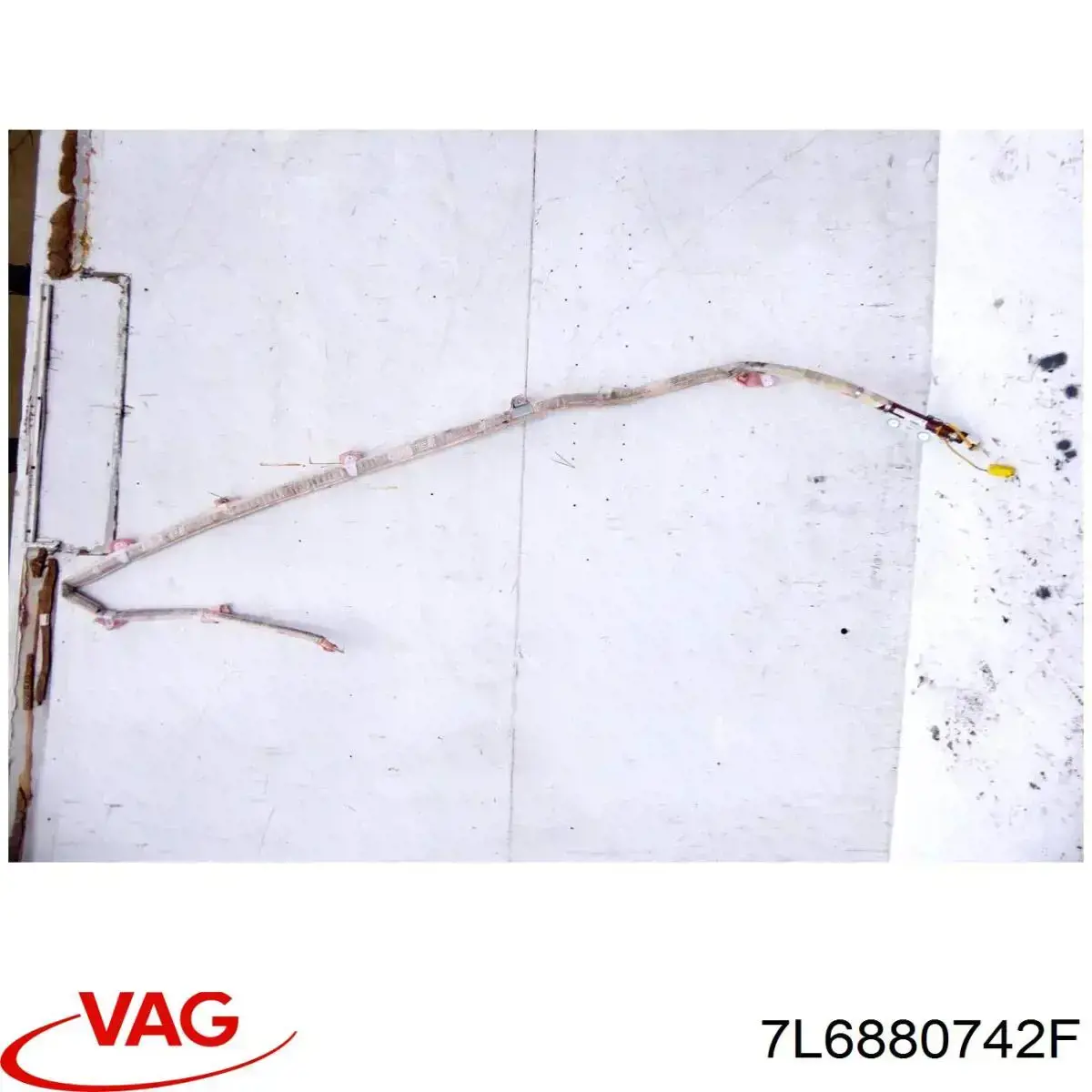 Шторка боковая правая VAG 7L6880742F цена, от 19.05 USD